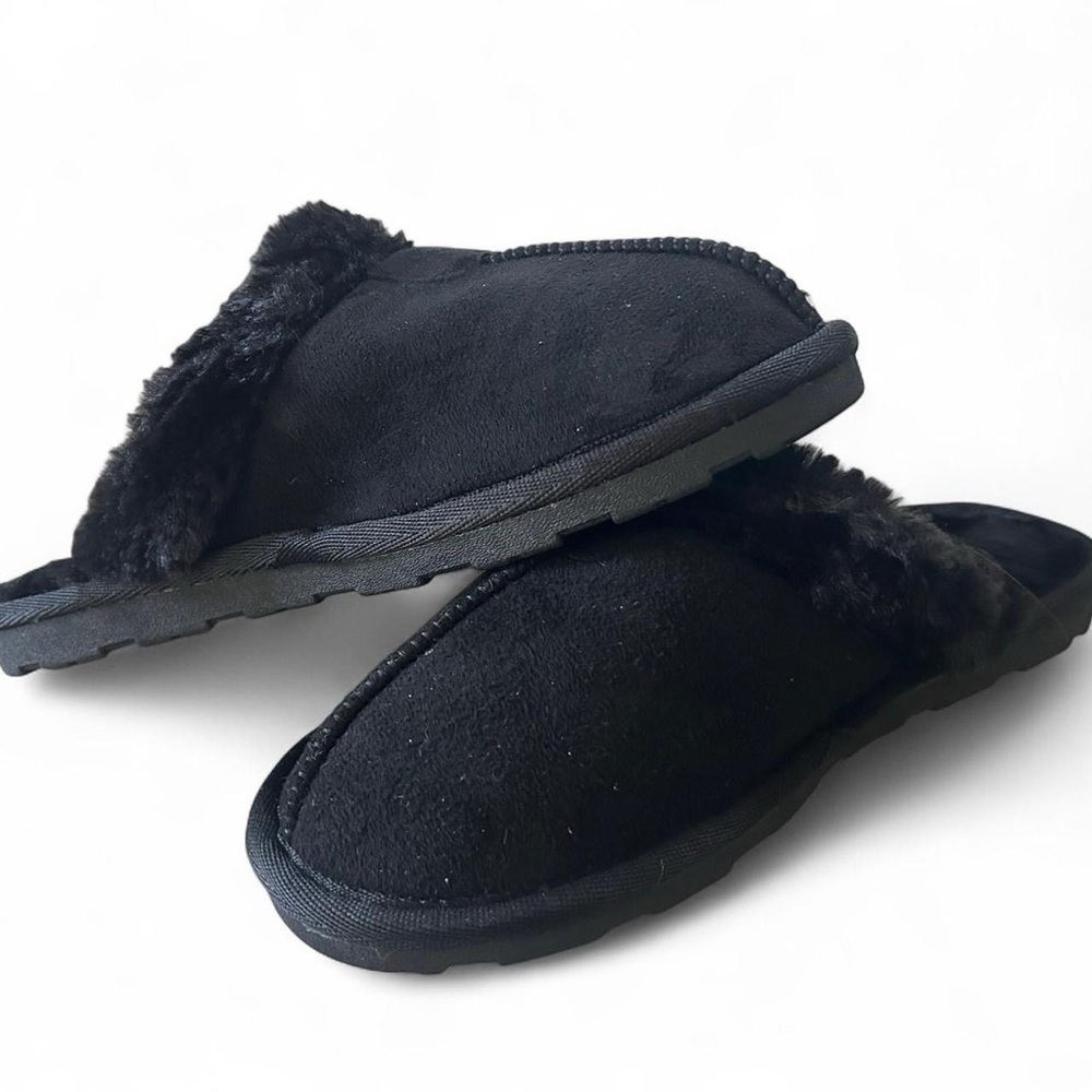 Forever Link Black Cozy Slippers